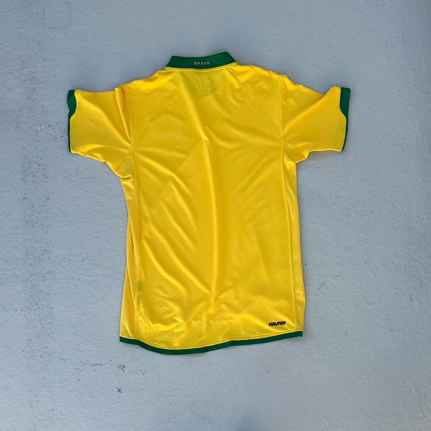 2006 Brazil Yellow Nike Home Shirt - M