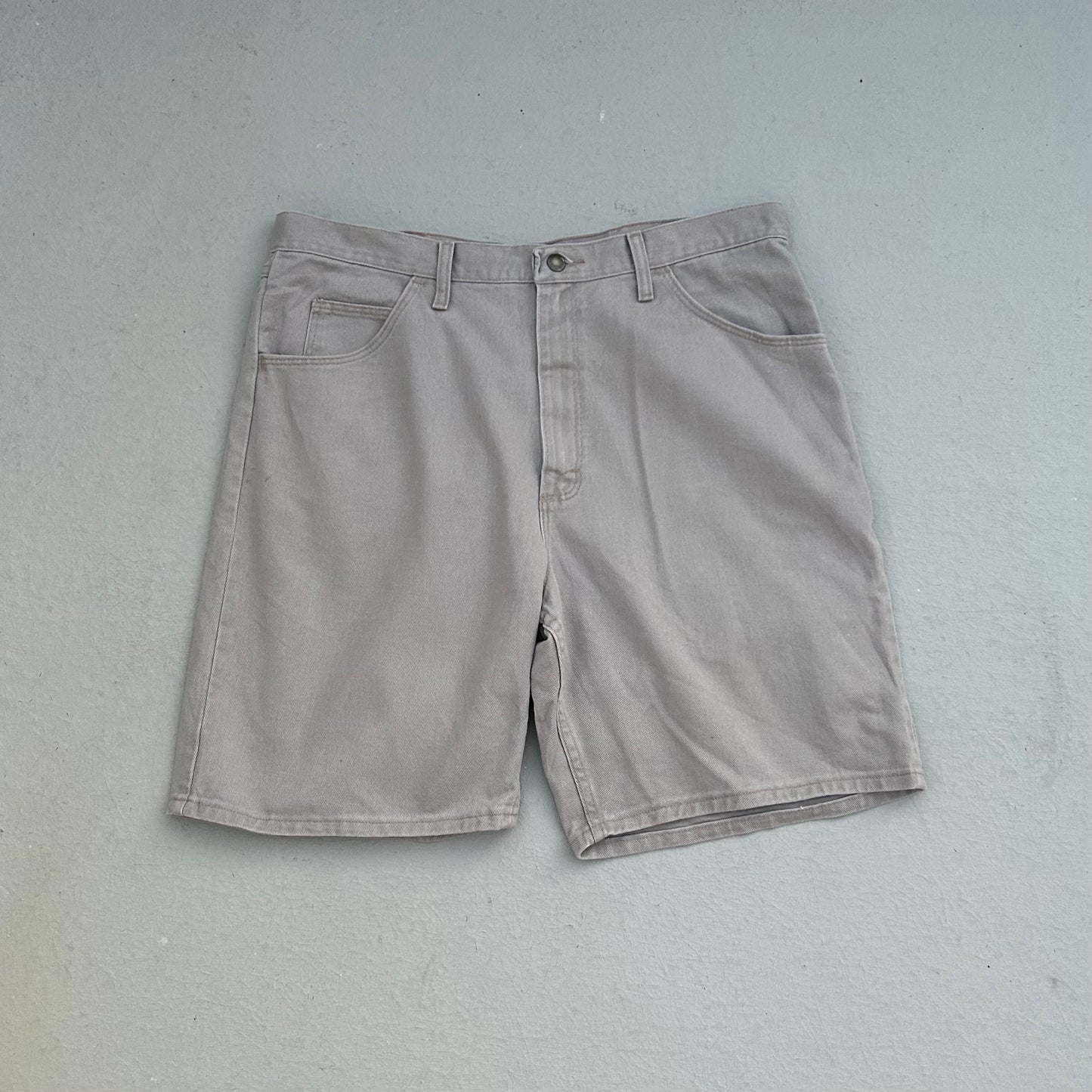 2000's Brown Wrangler Cargo Shorts - 36