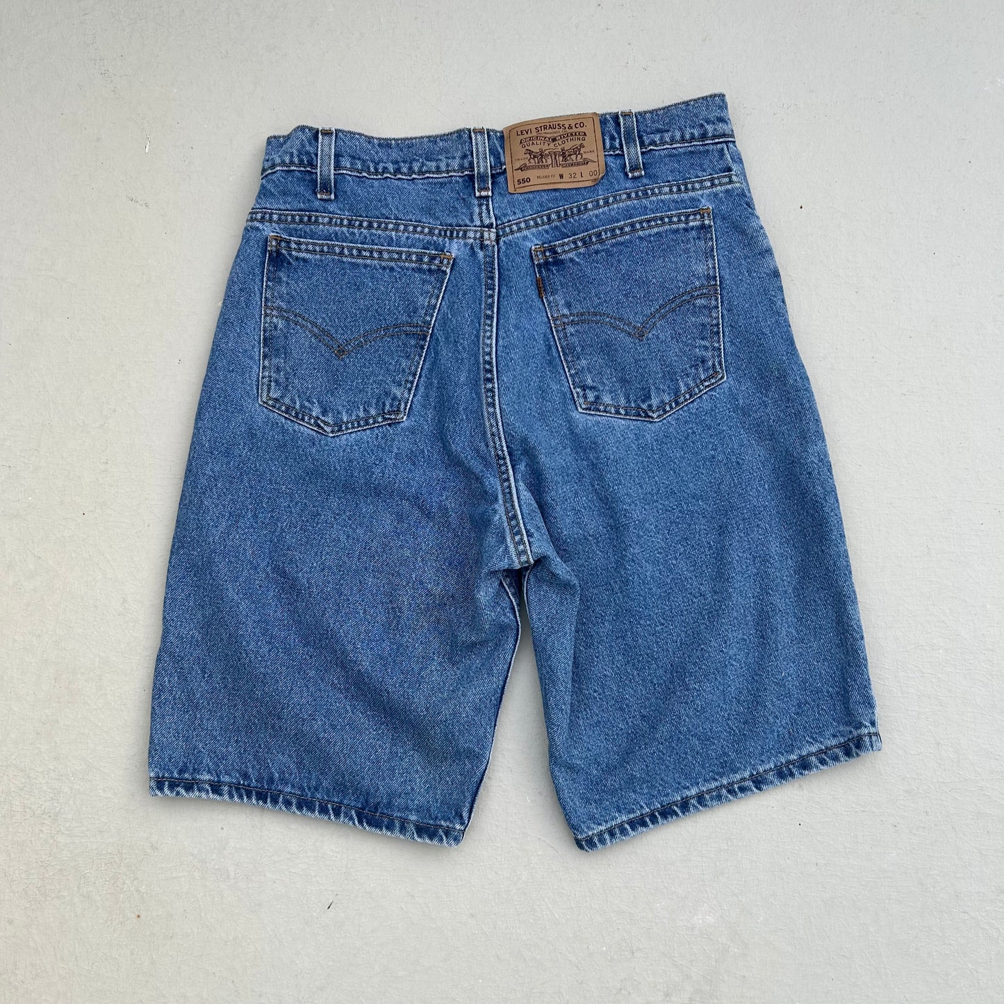 Y2K Blue Levi’s 550 Jorts - 32